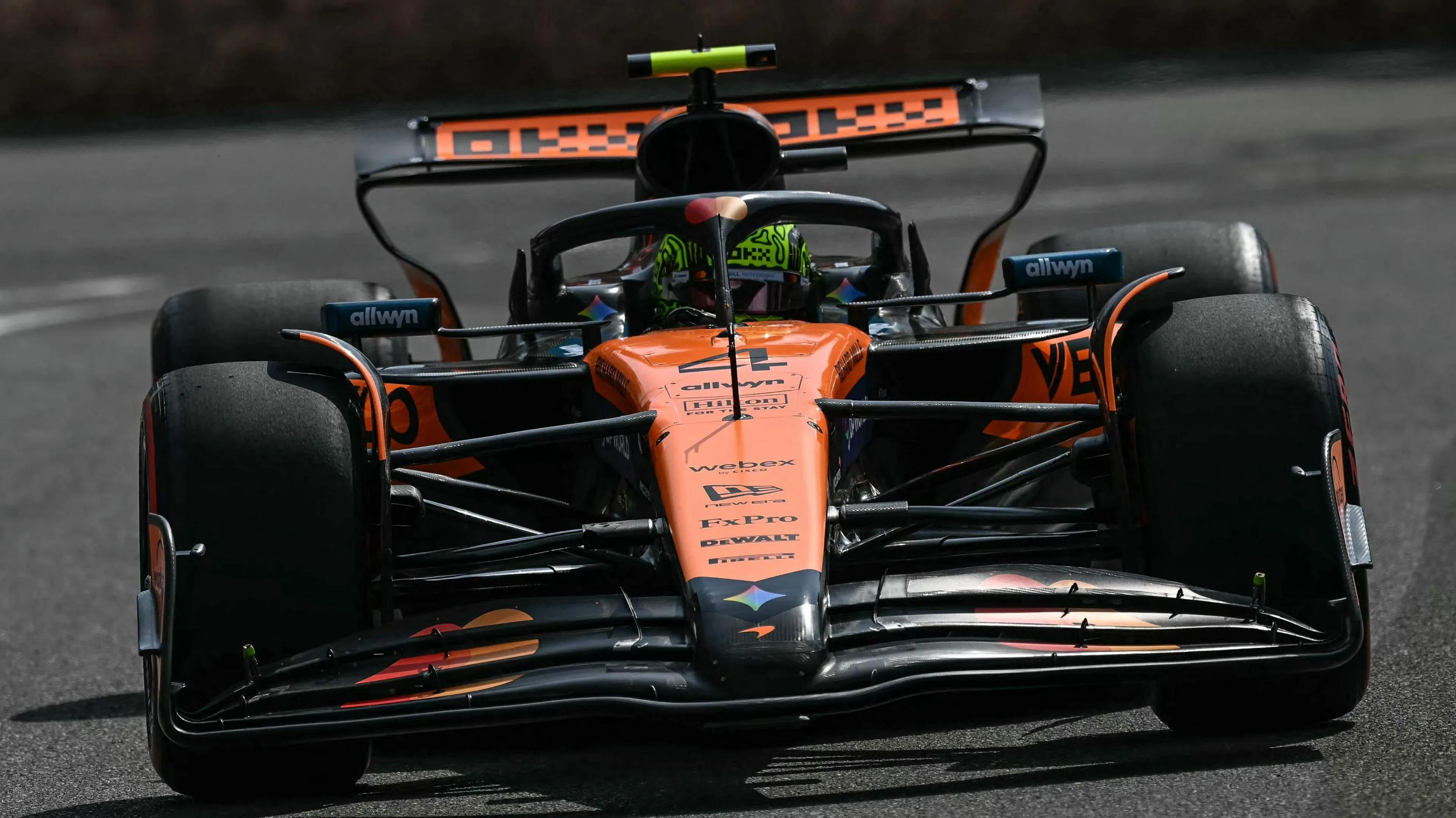 Norris Edges Out Oscar Piastri in Baku First Practice