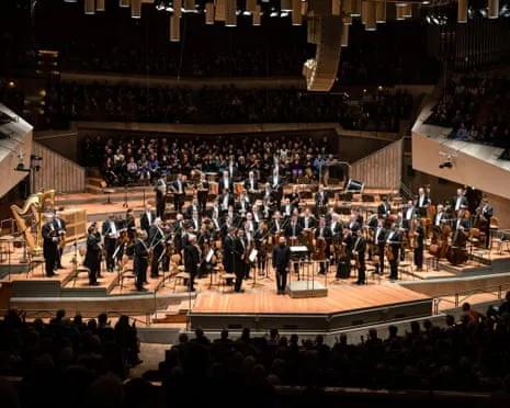 Arnold Schoenberg: Concerto for Violin, Verklärte Nacht, Jacob's Ladder Album Review – An Engaging and Notable Release